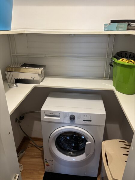 Drumul Taberei, Auchan,