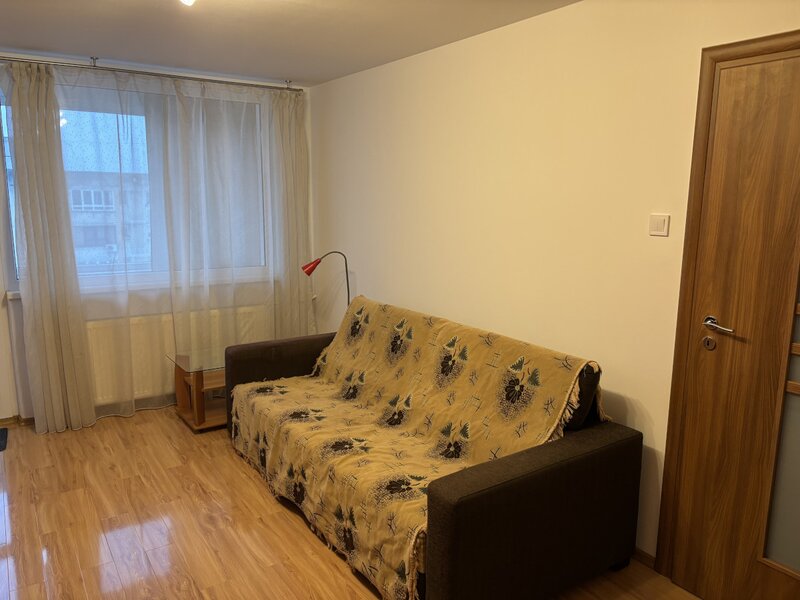 Drumul Taberei, Auchan,